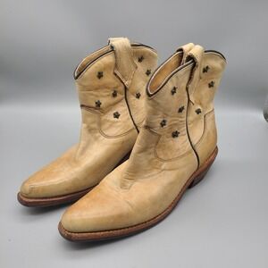 BED STU Cowboy Cowgirl Bench Made Cutout Blonde Leather Star Studded Boots Sz 6